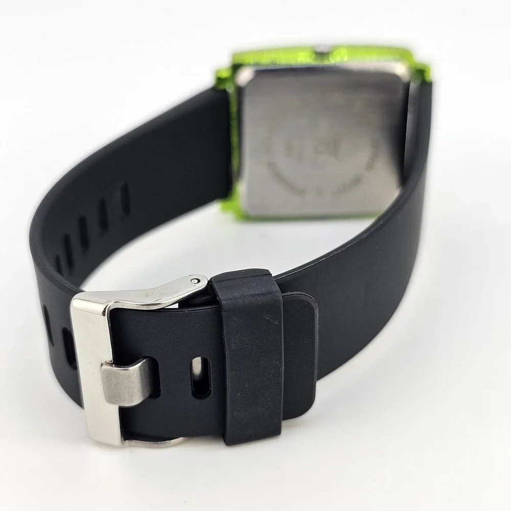 32MM Women's Watch Green‎ Dial New Black Plastic Bands New Battery
